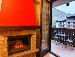 Nespecifikovaný výhled na hory nebo výhled na hory při pohledu z apartmánu