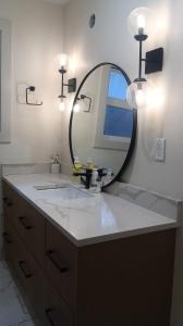 Φωτογραφία από το άλμπουμ του Vancouver Downtown Guest House - Near Skytrain, Free Parking & Fast Wifi στο Βανκούβερ