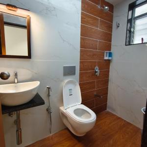 Ένα μπάνιο στο Hotel Arena Inn +18 φωτογραφίες