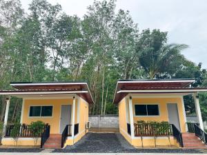 Το κτήριο όπου στεγάζεται  ο ξενώνας +36 φωτογραφίες