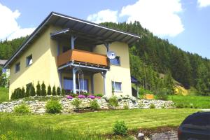 Příroda nedaleko apartmánu + 15 fotografií