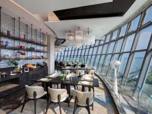 Restaurace v ubytování Grand Mercure Lushan Jade