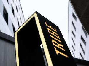 Πιστοποιητικό, βραβείο, πινακίδα ή έγγραφο που προβάλλεται στο TRIBE Budapest Airport