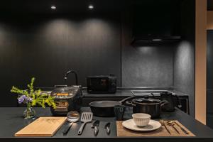 Foto sihtkohas Wada asuva majutusasutuse 難波站走路8分鐘包棟別墅 絕佳地理位置 最大16人 galeriist