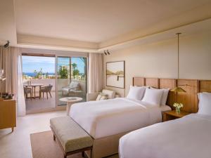 FAIRMONT POOL VIEW 2 Queen - 56sm, ideal for families, closer to the pool, sofa, large terrace