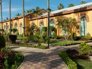 Vườn quanh Rixos Montaza Alexandria +138 ảnh