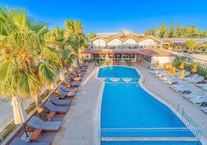 Πισίνα στο ή κοντά στο Sayanora Hotel - All Inclusive