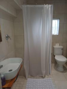 Et badeværelse på Bush and Birding Backpacker + 9 billeder