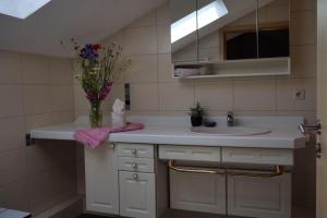 Fotografie z fotogalerie ubytování Gemütliche Ferienwohnung in Kuchelmiß mit Großem Garten v destinaci Kuchelmiß