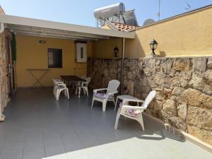 Un patio o zona al aire libre en Casa Carolina Pozzallo