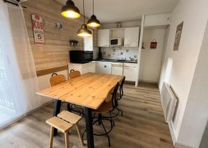 Køkken eller tekøkken på Pré de Bares + 24 billeder