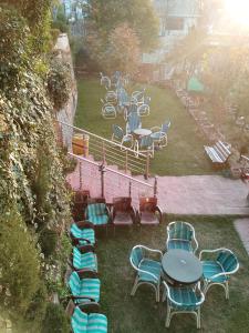 Κήπος έξω από το BHURBAN APARTMENTS and COTTAGE