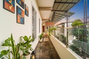 Φωτογραφία από το άλμπουμ του FabHotel Kafeel Homes σε Ernakulam