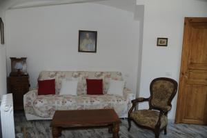 A seating area at Medieval House