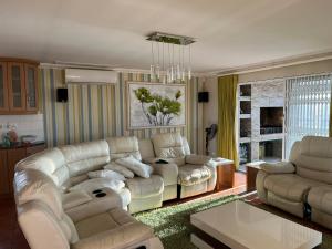 Khu vực ghế ngồi tại Blue Rocks at Langebaan