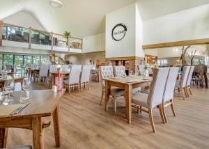 Restaurace v ubytování Beaconsfield Park + 11 fotografií