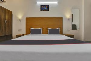 Φωτογραφία από το άλμπουμ του Collection O The Miscue σε Γκουργκάον