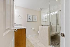 Ένα μπάνιο στο SWV2167: 2167 Shipwatch Villa +30 φωτογραφίες