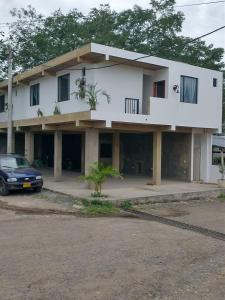 Tòa nhà nơi khách sạn tọa lạc