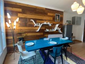 Η κουζίνα ή μικρή κουζίνα στο Le Passage des Décorateurs T3 Spacieux et central +10 φωτογραφίες