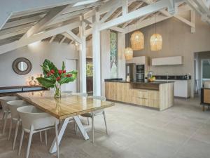 Kuchyň nebo kuchyňský kout v ubytování Tropical heaven + 8 fotografií