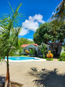 Bazén v ubytování Langai Villa nebo v jeho okolí