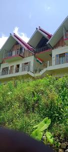 Το κτήριο όπου στεγάζεται  το δωμάτιο σε οικογενειακή κατοικία