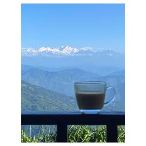 Γενική θέα στο βουνό ή θέα στο βουνό από  αυτό το δωμάτιο σε οικογενειακή κατοικία