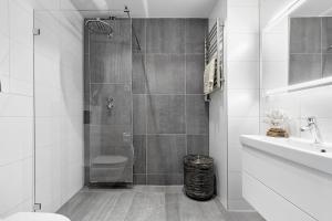 Ένα μπάνιο στο Luxury Spa Villa by the Nature with Sauna & Serenity +13 φωτογραφίες