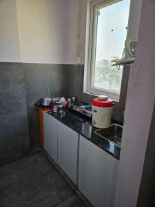 Η κουζίνα ή μικρή κουζίνα στο The Paavilion