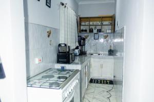 Una cocina o kitchenette en The cozy lookout