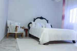 Una cama o camas en una habitación de The cozy lookout