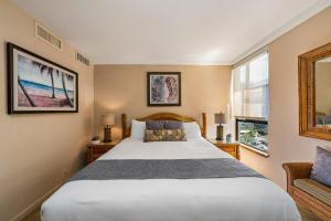 Voodi või voodid majutusasutuse Maui Kai 808 · MK 808 OceanFront 1BD Kaanapali Beach Ocean Views toas +73 fotot