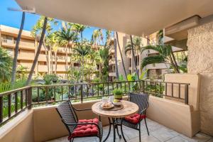 Balkón nebo terasa v ubytování Paki Maui 217 · PM 217 Cozy 1BR Oceanfront Condo w Pool