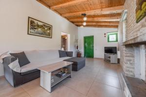 Khu vực ghế ngồi tại Villa Elia