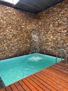 Πισίνα στο ή κοντά στο Johnnys motel