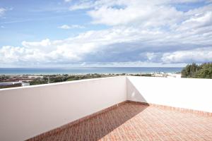 Γενική θέα στη θάλασσα ή θέα στη θάλασσα από  αυτή η βίλα