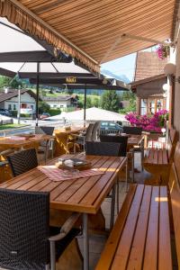 Jídlo v penzionu nebo okolí