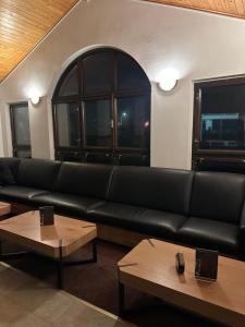 Posezení v ubytování Hideout Villa + 3 fotografie