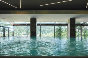 Bazén v ubytování Hotel Il Cervo, SPA & Wellness, Bike Hotel nebo v jeho okolí