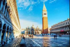 Et lokalt vartegn tæt på lejligheden