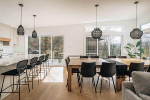 Posezení v ubytování Chalet a Samia - Spa, luxury, Jay Peak view