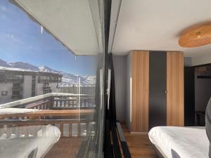 Nespecifikovaný výhled na hory nebo výhled na hory při pohledu z apartmánu