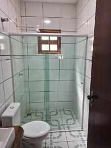 Un baño de Chácara Vitória Rústica