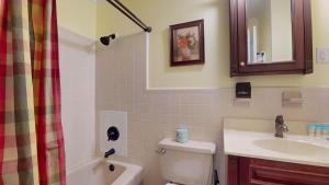 Vannituba majutusasutuses Lyons Den +11 fotot