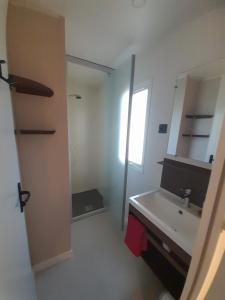 Ένα μπάνιο στο MOBIL HOME Joy