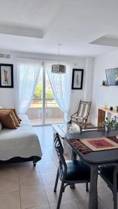 Postel nebo postele na pokoji v ubytování Departamento Boulevares