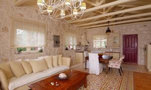 Χώρος καθιστικού στο Villa Aurora