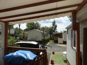 Κήπος έξω από το MOBIL HOME Frimousse