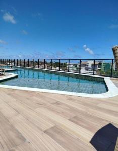 Bassein majutusasutuses Porto City - Flat 06 com Jacuzzi või selle lähedal